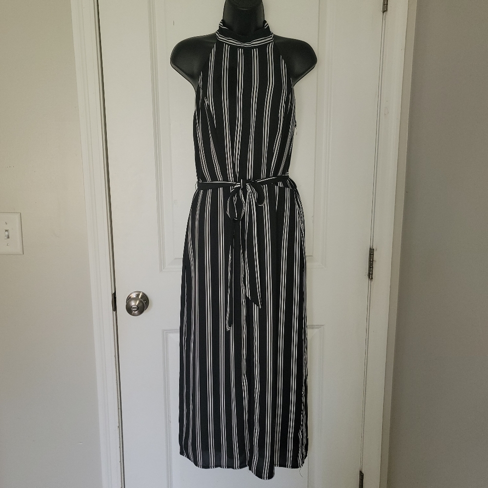 Black and White Maurices Drews
